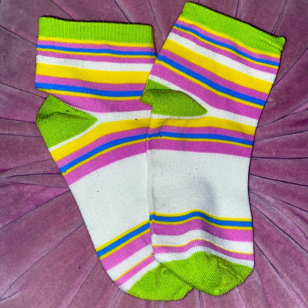 Women’s Striped Socks Size 4-8